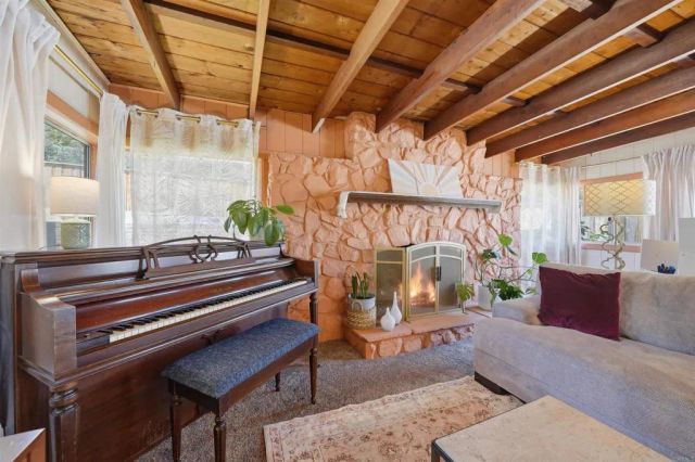 976 Finch Street, El Cajon, CA 92020