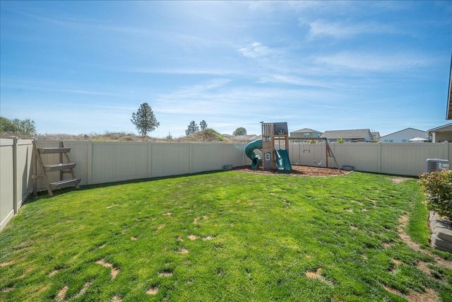 8125 S Safflower St, Cheney, WA 99004