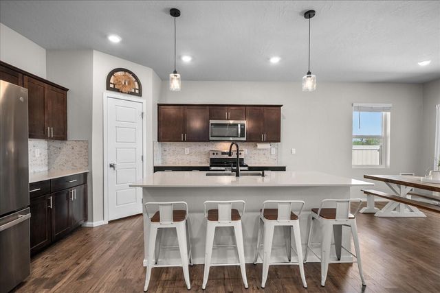 8125 S Safflower St, Cheney, WA 99004