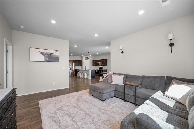 8125 S Safflower St, Cheney, WA 99004