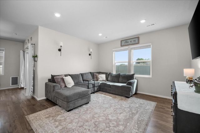 8125 S Safflower St, Cheney, WA 99004