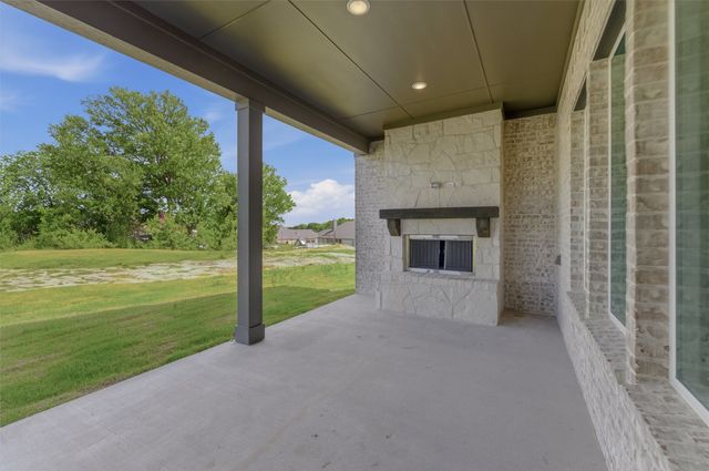 1003 Webb Court, Van Alstyne, TX 75495