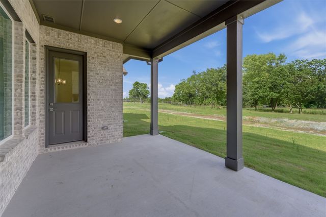 1003 Webb Court, Van Alstyne, TX 75495