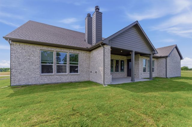 1003 Webb Court, Van Alstyne, TX 75495