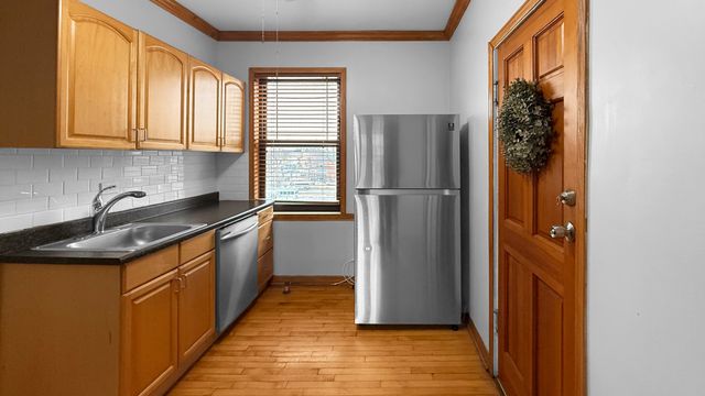 510 Madison Street 3S, Oak Park, IL 60302