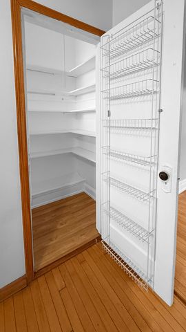 510 Madison Street 3S, Oak Park, IL 60302