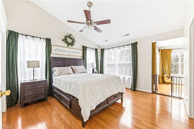 1664 Olivers Crossing Circle, Winston-salem, NC 27127