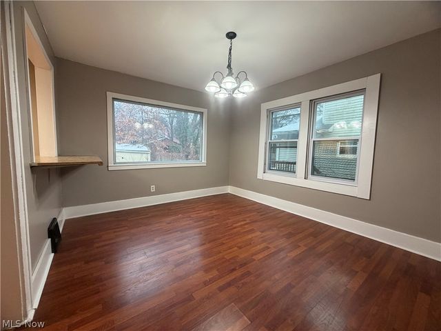 379 Noble Avenue, Akron, OH 44320