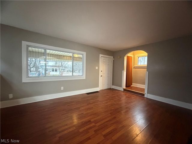 379 Noble Avenue, Akron, OH 44320