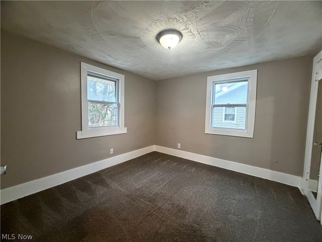 379 Noble Avenue, Akron, OH 44320