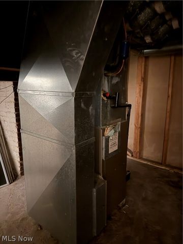 379 Noble Avenue, Akron, OH 44320