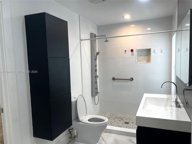 3551 E Glencoe St, Miami, FL 33133