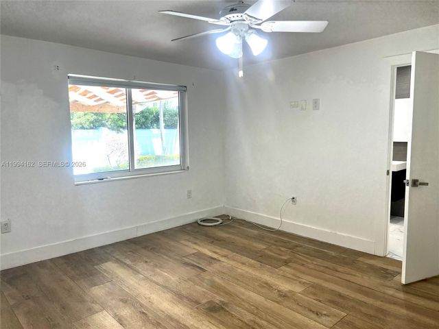 3551 E Glencoe St, Miami, FL 33133