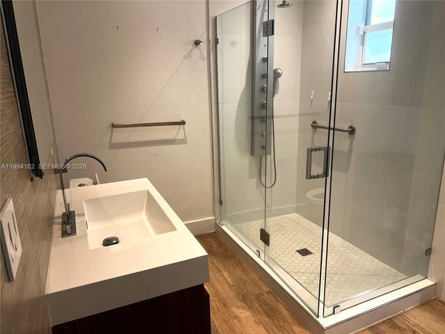 3551 E Glencoe St, Miami, FL 33133