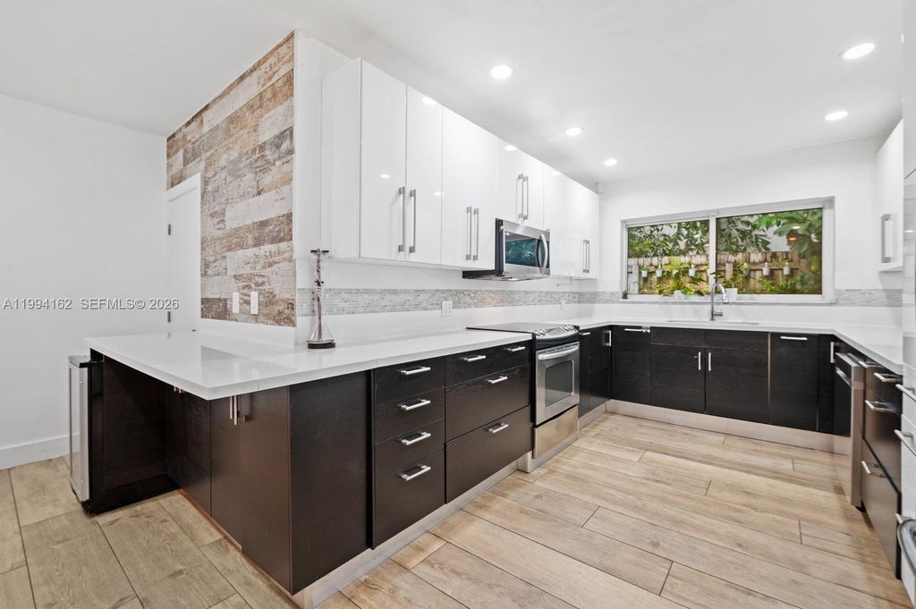 3551 E Glencoe St, Miami, FL 33133