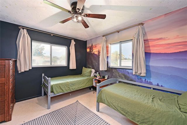 5812 2ND AVENUE DRIVE NW, Bradenton, FL 34209