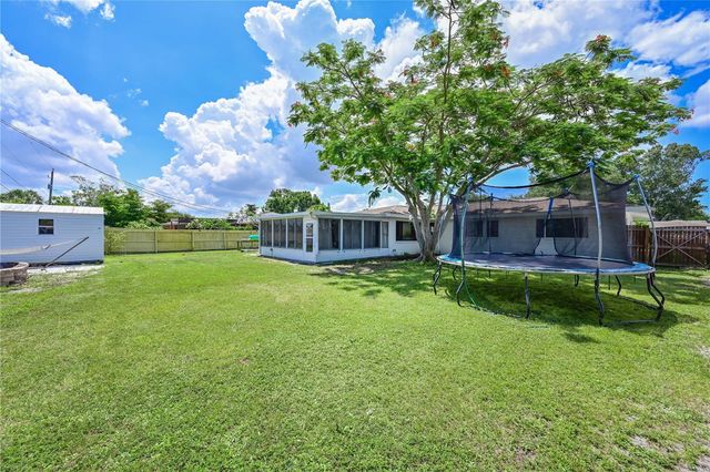 5812 2ND AVENUE DRIVE NW, Bradenton, FL 34209