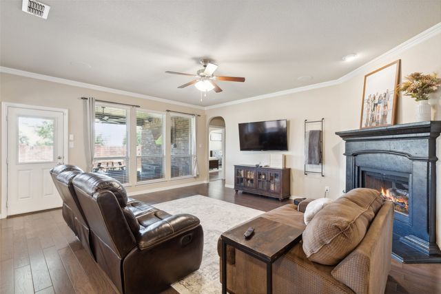 7532 Balaton Court, Grand Prairie, TX 75054