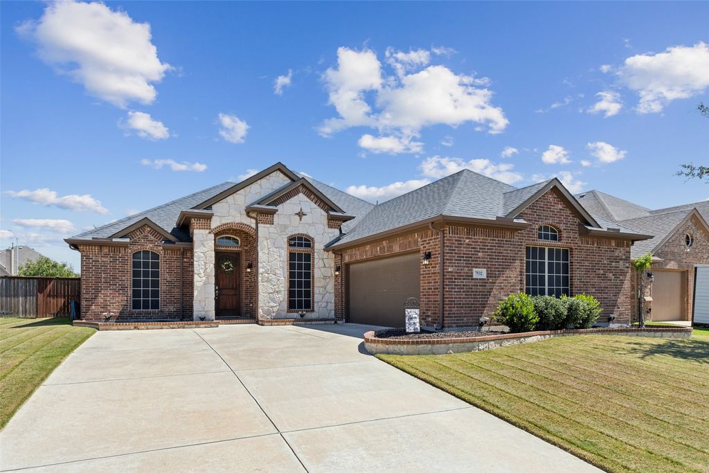 7532 Balaton Court, Grand Prairie, TX 75054