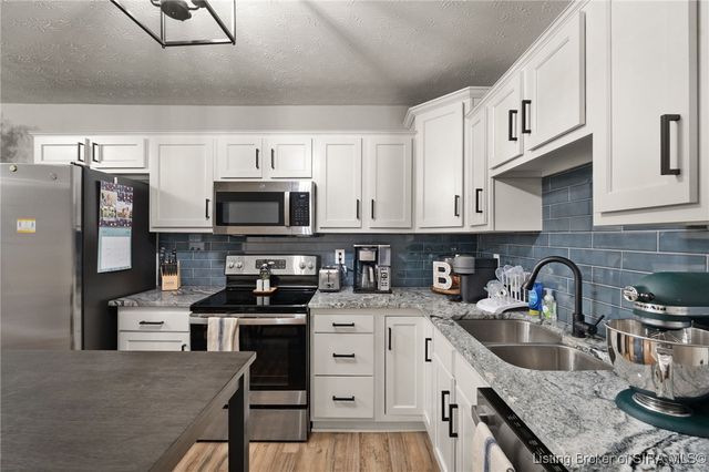 1418 Vance Avenue, New Albany, IN 47150