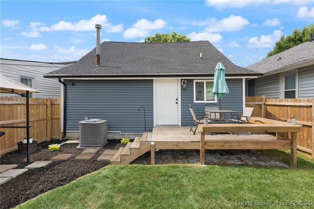 1418 Vance Avenue, New Albany, IN 47150