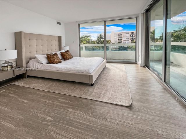 1025 92nd St 401, Bay Harbor Islands, FL 33154