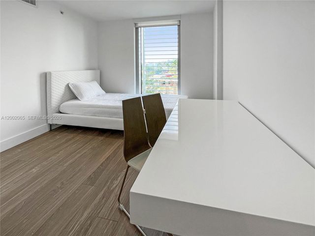 1025 92nd St 401, Bay Harbor Islands, FL 33154