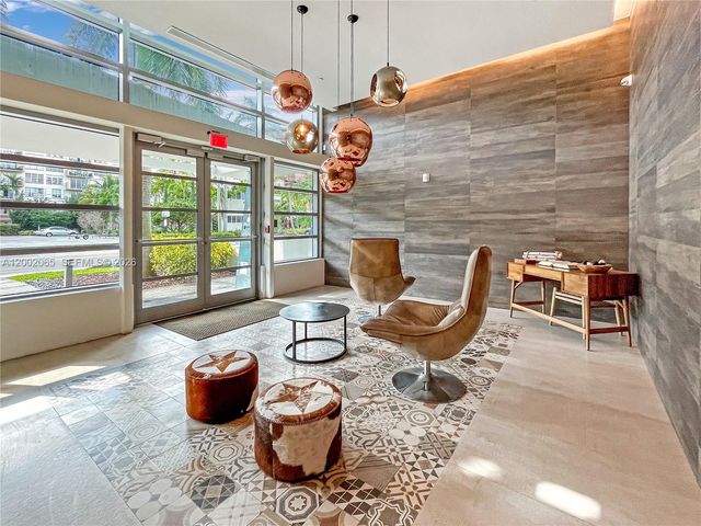 1025 92nd St 401, Bay Harbor Islands, FL 33154