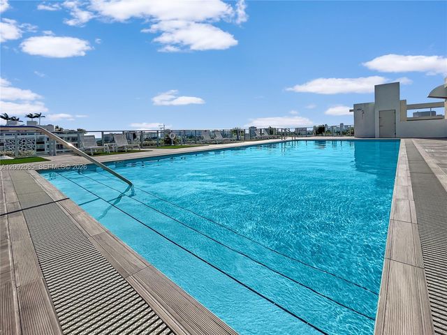 1025 92nd St 401, Bay Harbor Islands, FL 33154