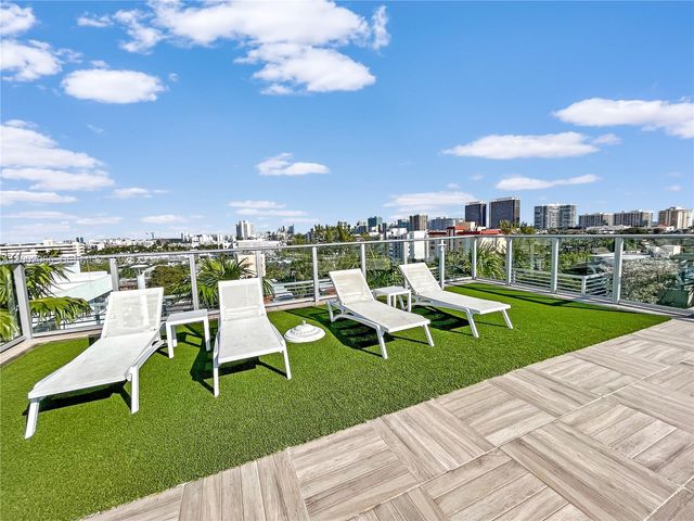 1025 92nd St 401, Bay Harbor Islands, FL 33154