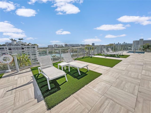 1025 92nd St 401, Bay Harbor Islands, FL 33154