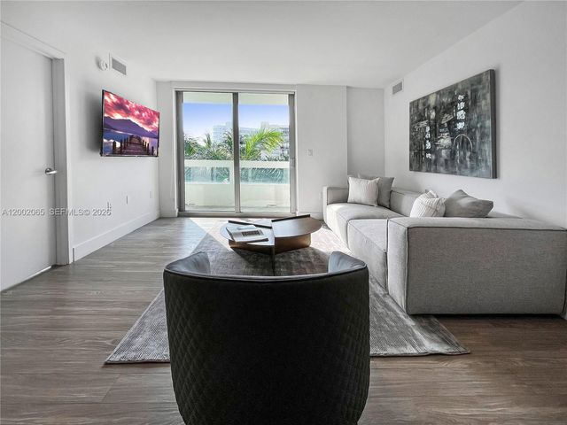 1025 92nd St 401, Bay Harbor Islands, FL 33154