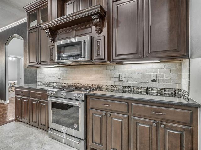 16001 SE 85th Street, Choctaw, OK 73020