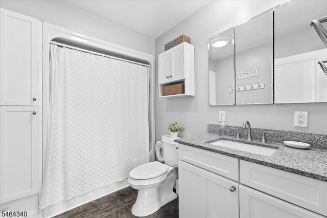 21 Nassau St, North Haledon Boro, NJ 07508