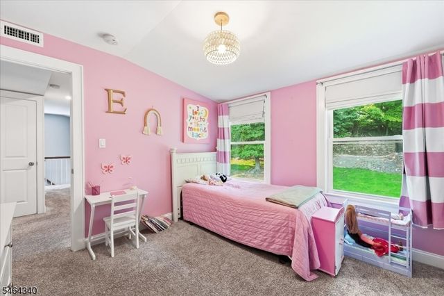 21 Nassau St, North Haledon Boro, NJ 07508