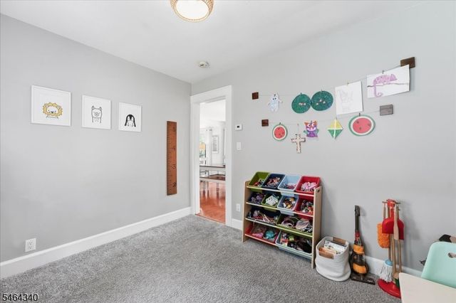 21 Nassau St, North Haledon Boro, NJ 07508