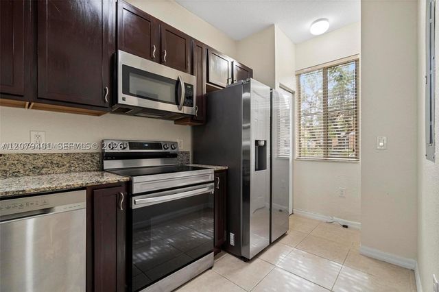 8989 SW 17th Ct 8989, Miramar, FL 33025