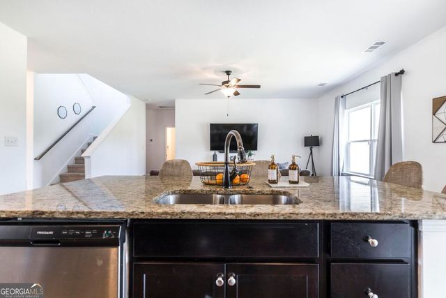 219 Ivy Glen Drive, Perry, GA 31069