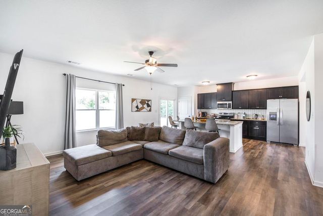 219 Ivy Glen Drive, Perry, GA 31069
