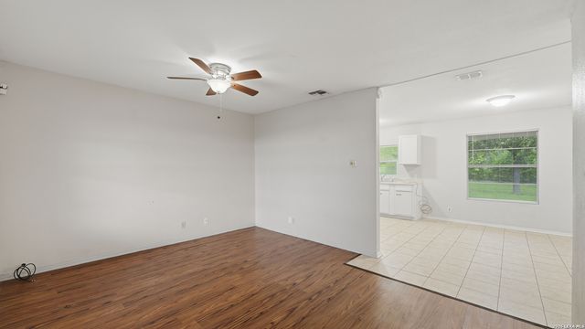 103 7TH ST, Converse, TX 78109