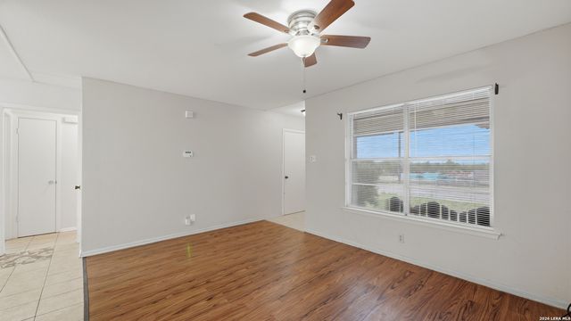 103 7TH ST, Converse, TX 78109