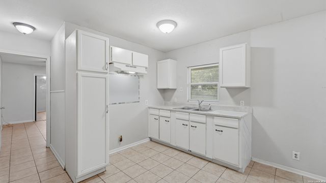 103 7TH ST, Converse, TX 78109