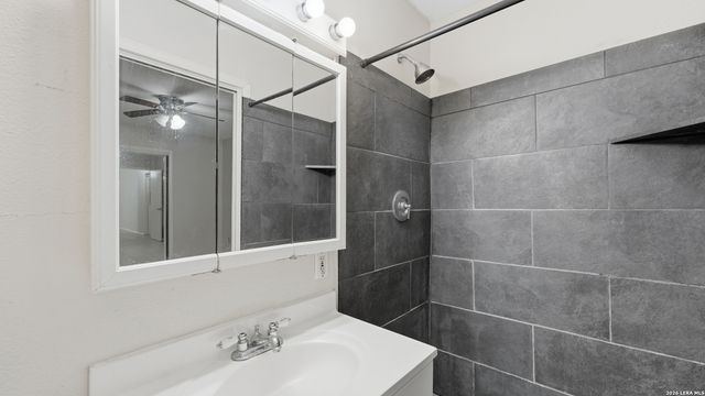 103 7TH ST, Converse, TX 78109