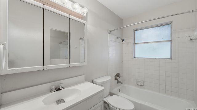 103 7TH ST, Converse, TX 78109