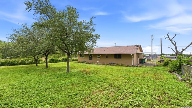 103 7TH ST, Converse, TX 78109