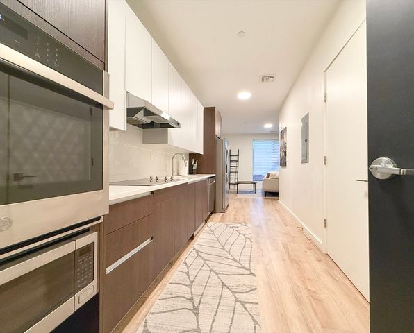 1 3 Sewall St 304, Boston, MA 02120