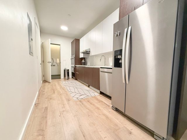 1 3 Sewall St 304, Boston, MA 02120