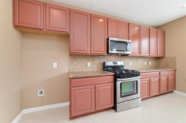 2706 Redwing Grove Way, Houston, TX 77038