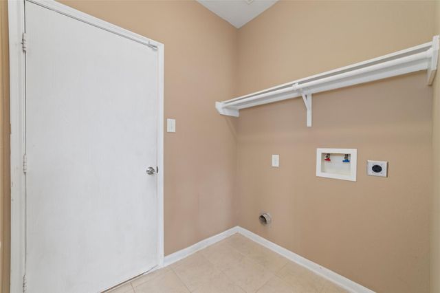 2706 Redwing Grove Way, Houston, TX 77038