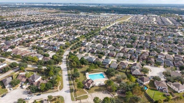 2706 Redwing Grove Way, Houston, TX 77038